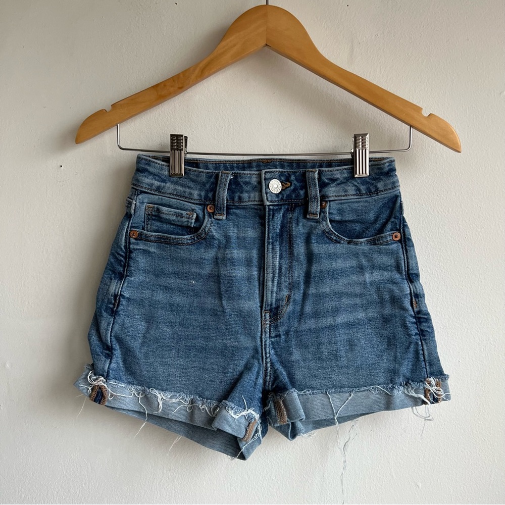 American eagle stretch shorts size 00